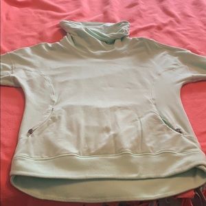 Lululemom Mint Pull Over!